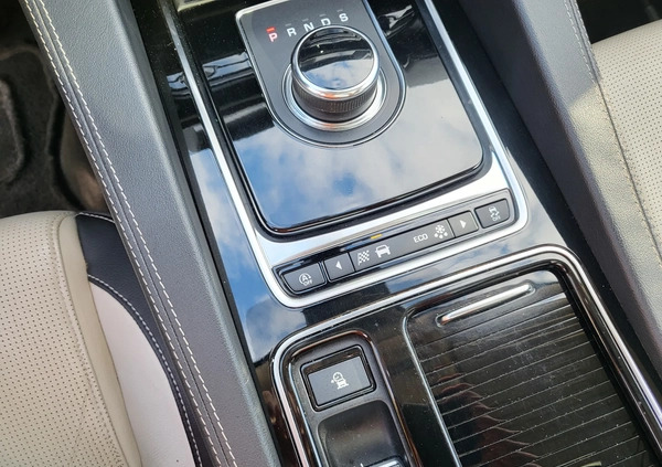 Jaguar F-Pace cena 116990 przebieg: 84000, rok produkcji 2018 z Dynów małe 781